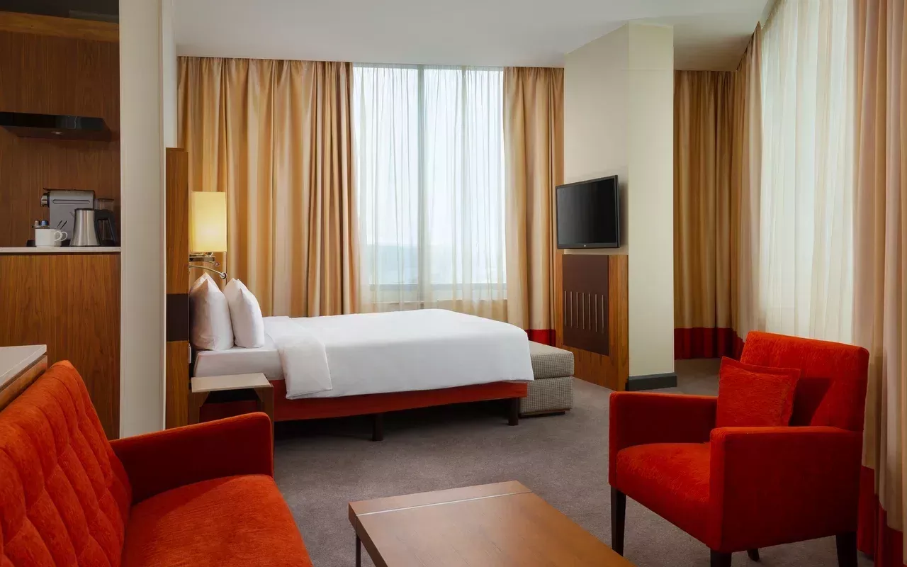 Люкс с доступом в ВИП-лаунж